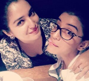 amarpali and akshara singh