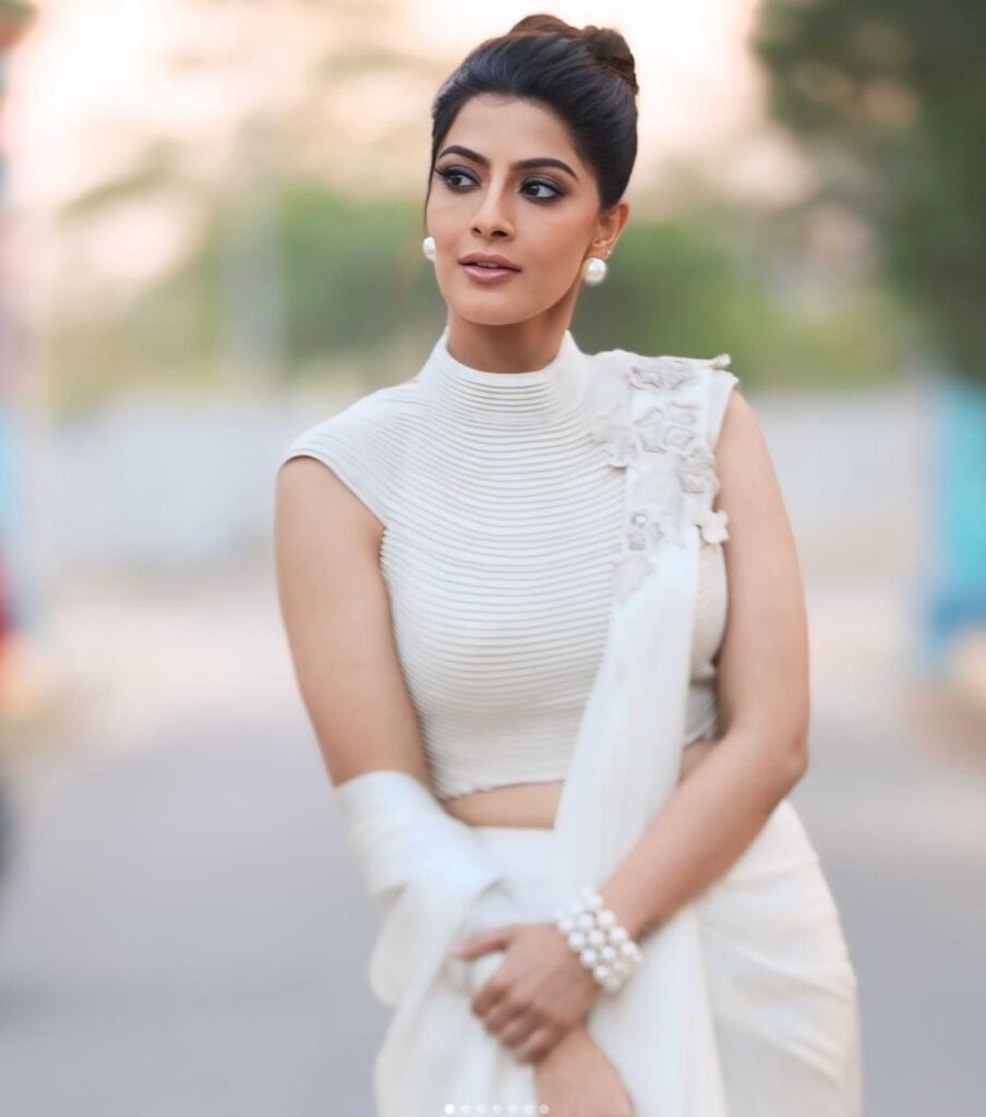 Varalaxmi Sarathkumar
